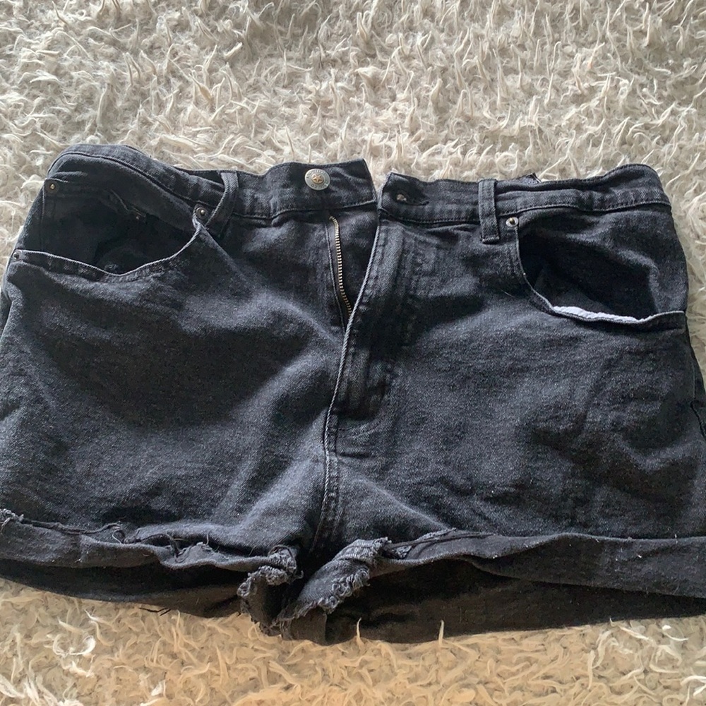 black jean shorts